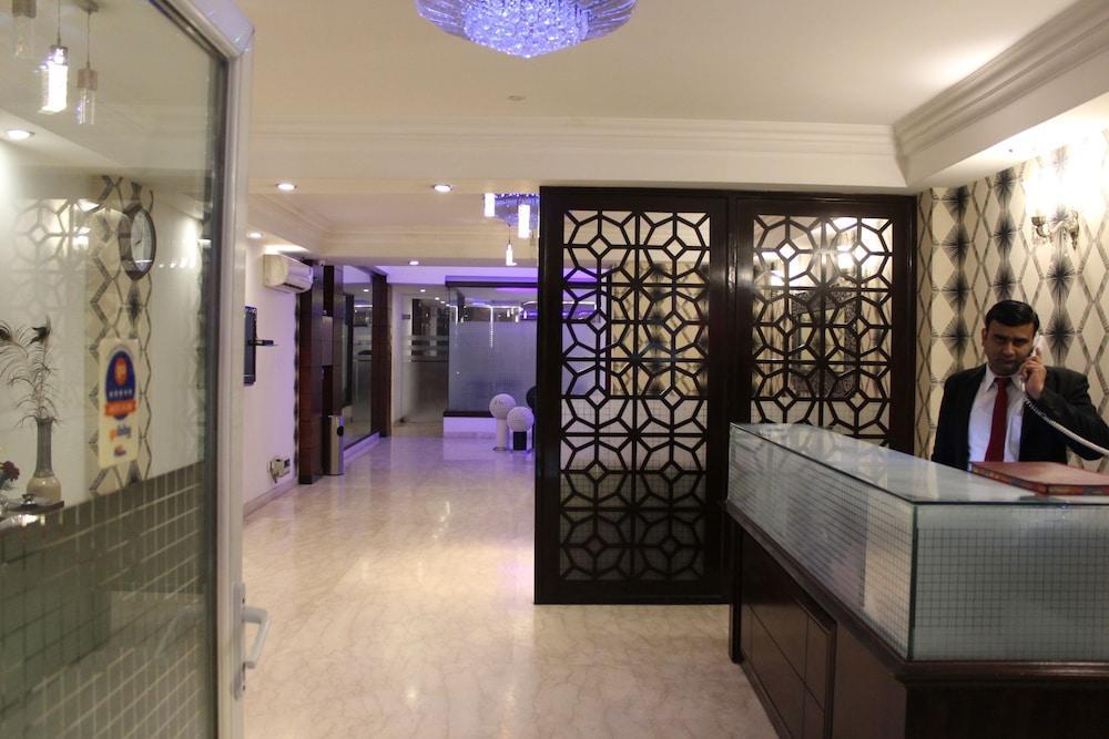 Hotel Comfort Zone Nowe Delhi Zewnętrze zdjęcie