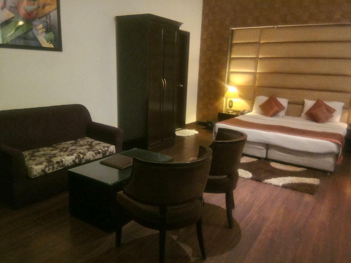 Hotel Comfort Zone Nowe Delhi Zewnętrze zdjęcie